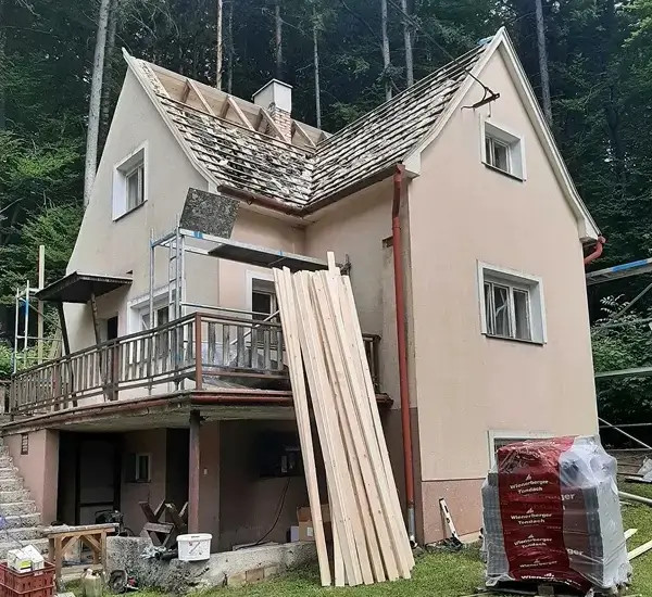 výmena strechy na starom dome